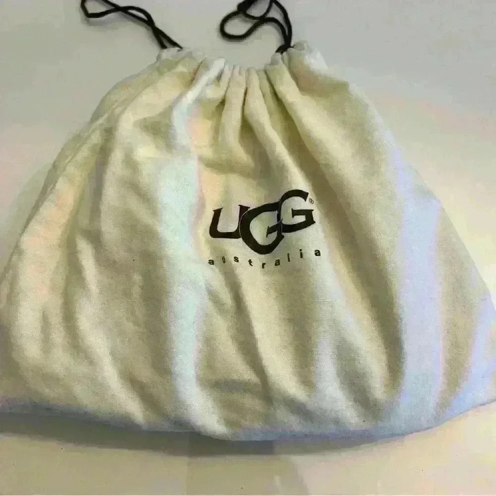 UGG purse- Sherpa lined - Picture 10 of 11